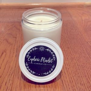 One Breezy Scented Candle